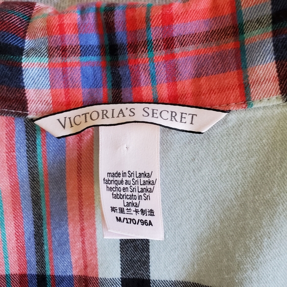 ⭐4/$20 Victoria's Secret Sleep top - Picture 3 of 8